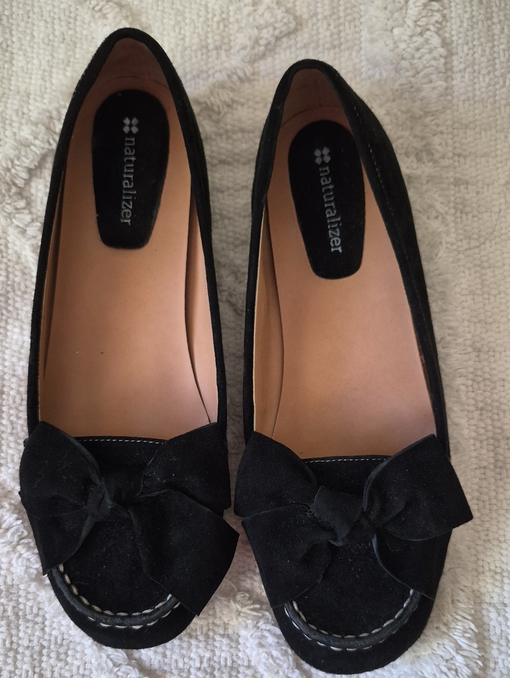 Naturalizer Black Suede Slip-On Loafers With Bows Sz 8M